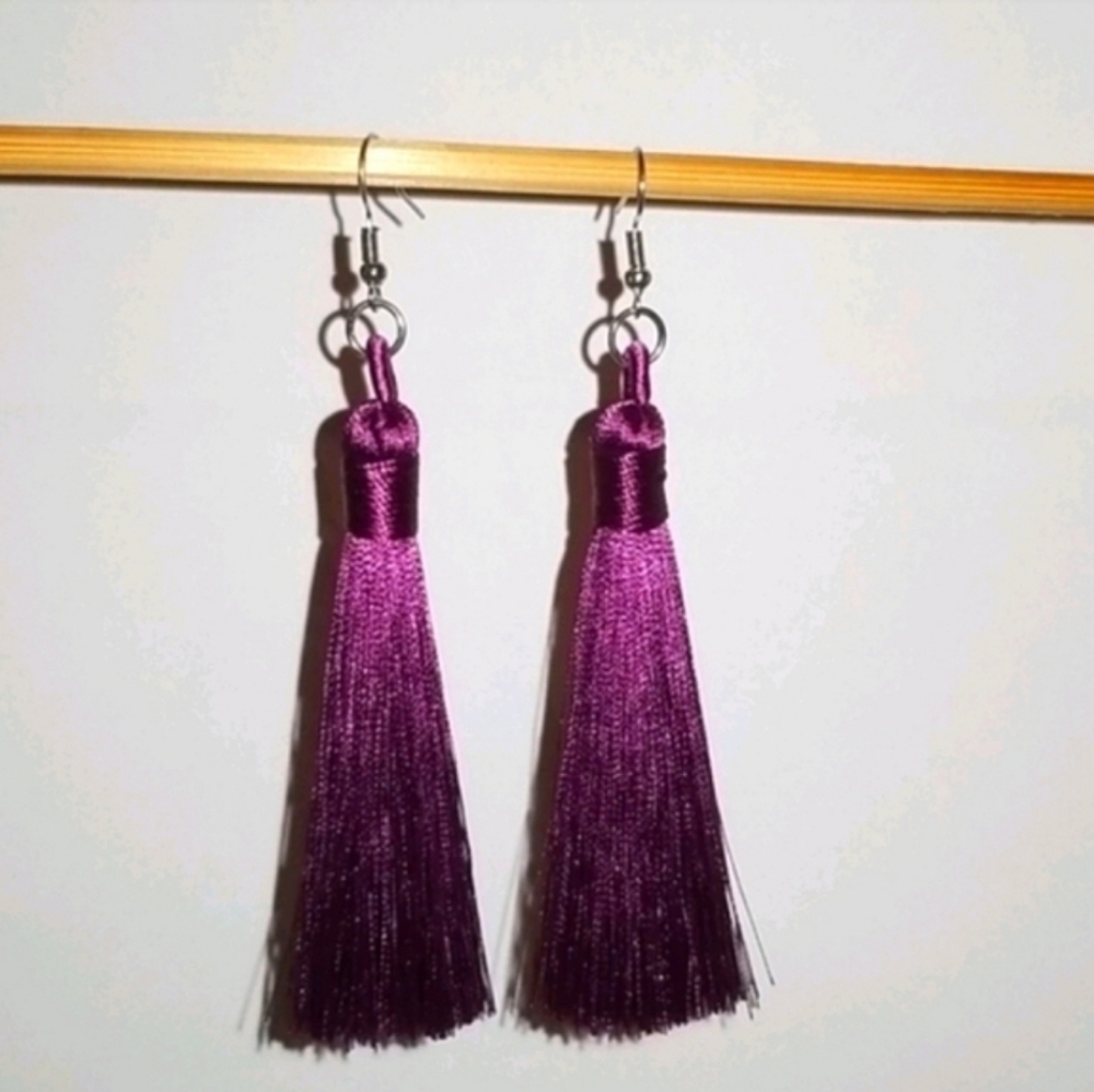 Handcrafted Tassel Earrings (plum)